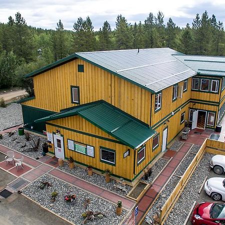 Hot Springs Campground & Hostel Upper Laberge Kültér fotó